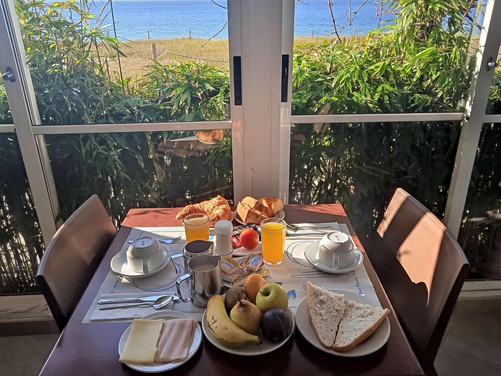 Hotel Playa Cangas do Morrazo Eksteriør bilde